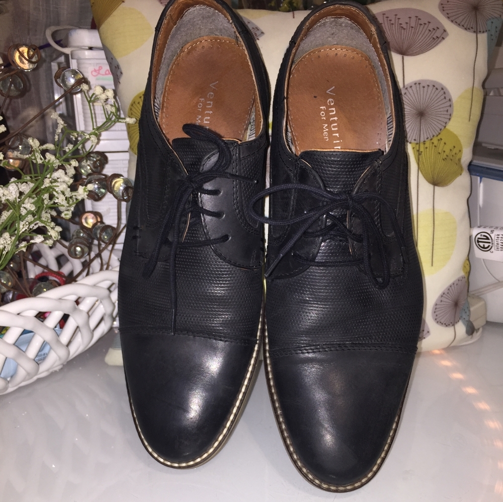 Venturini dress shoes